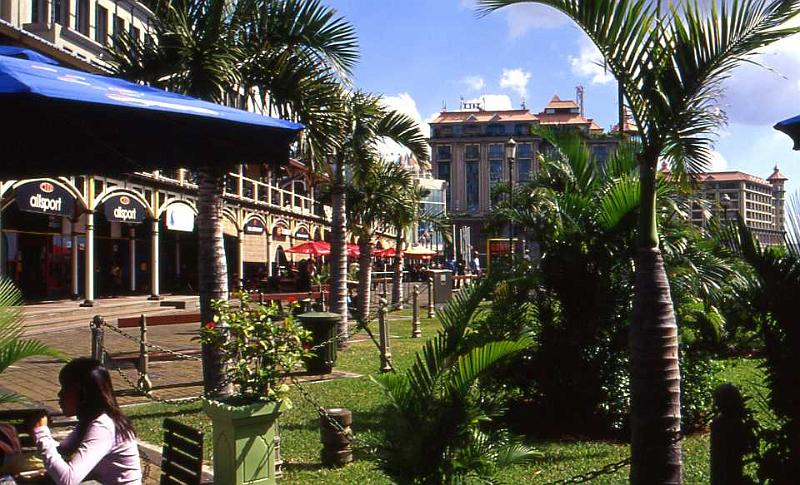 16- Port Louis.jpg